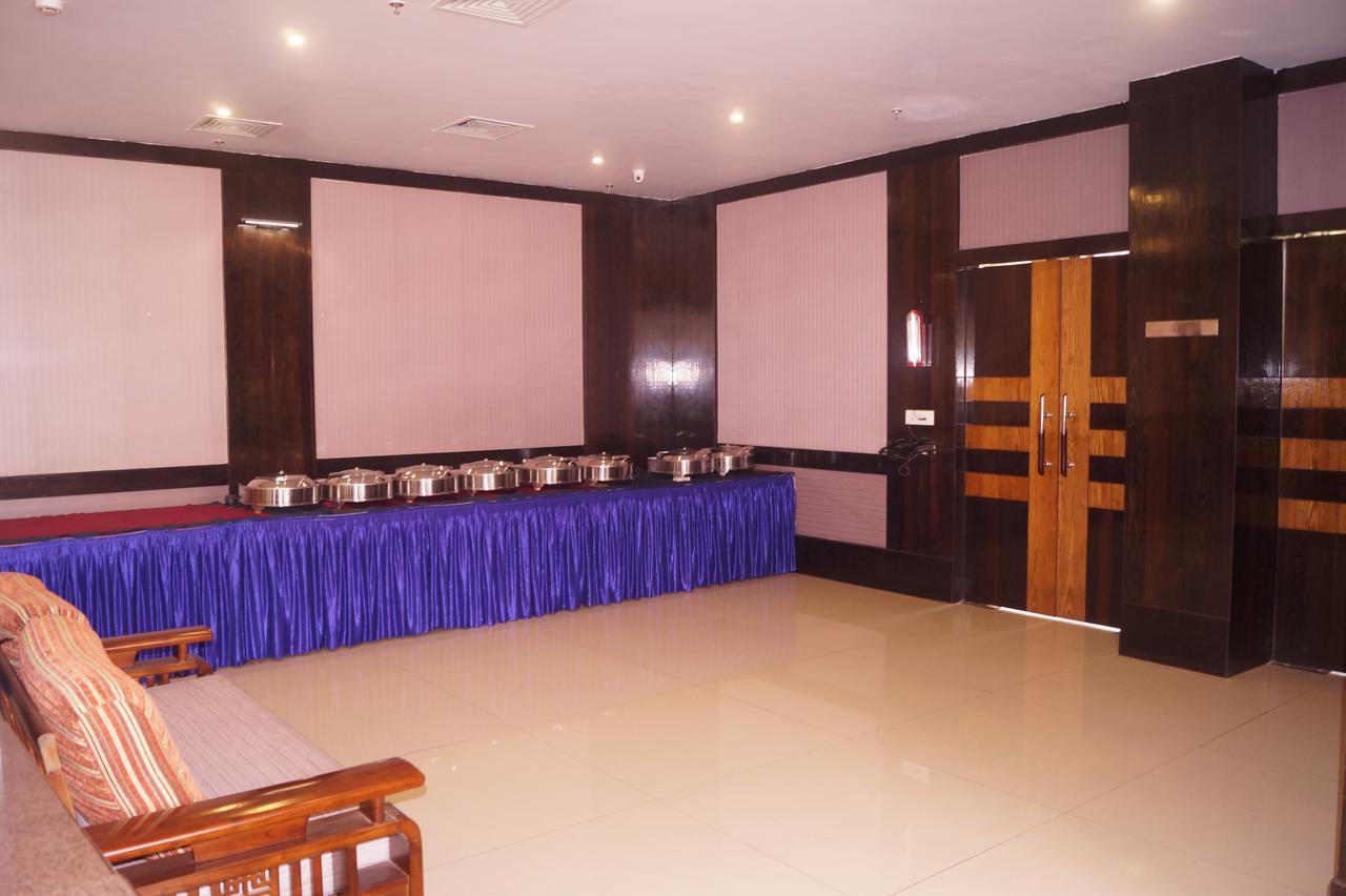 Kamlesh Continental Hotel Angul Екстериор снимка