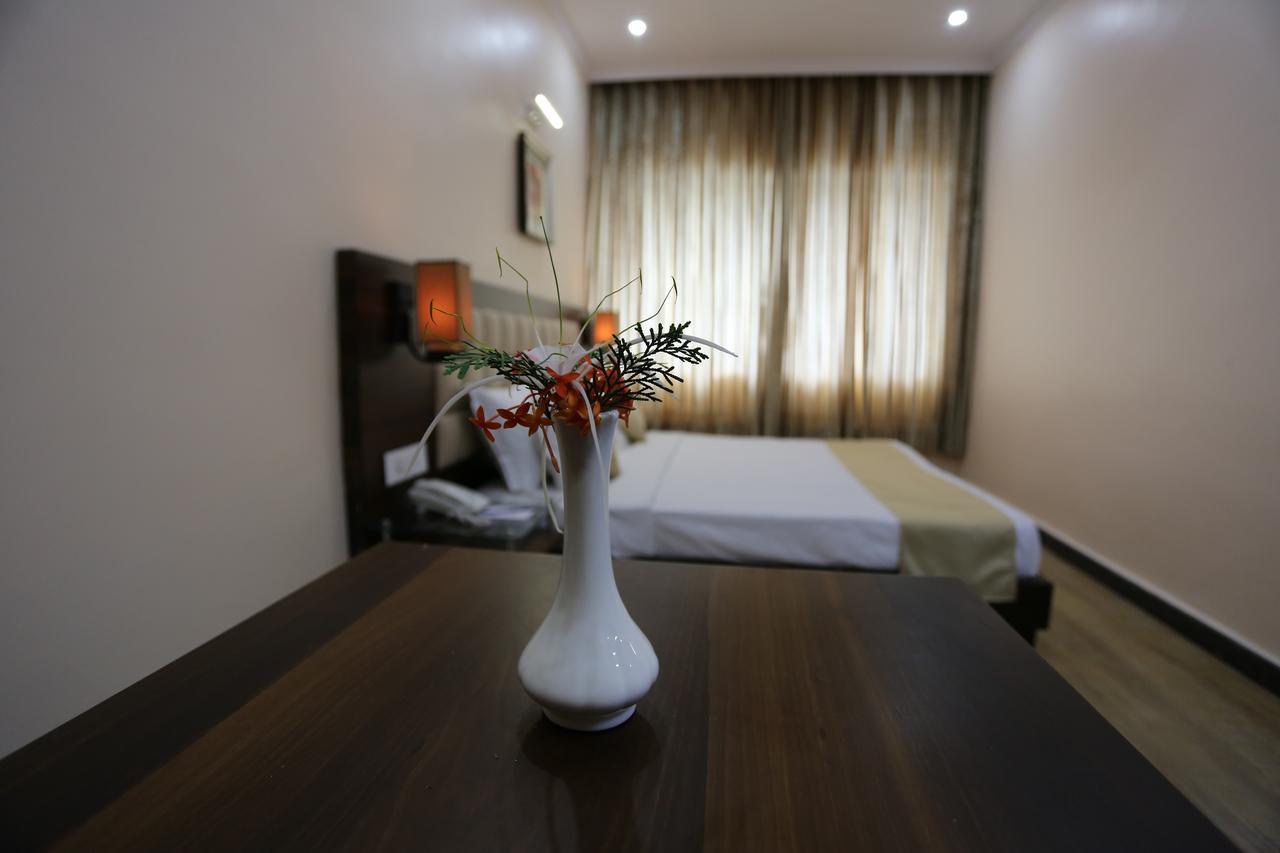 Kamlesh Continental Hotel Angul Стая снимка