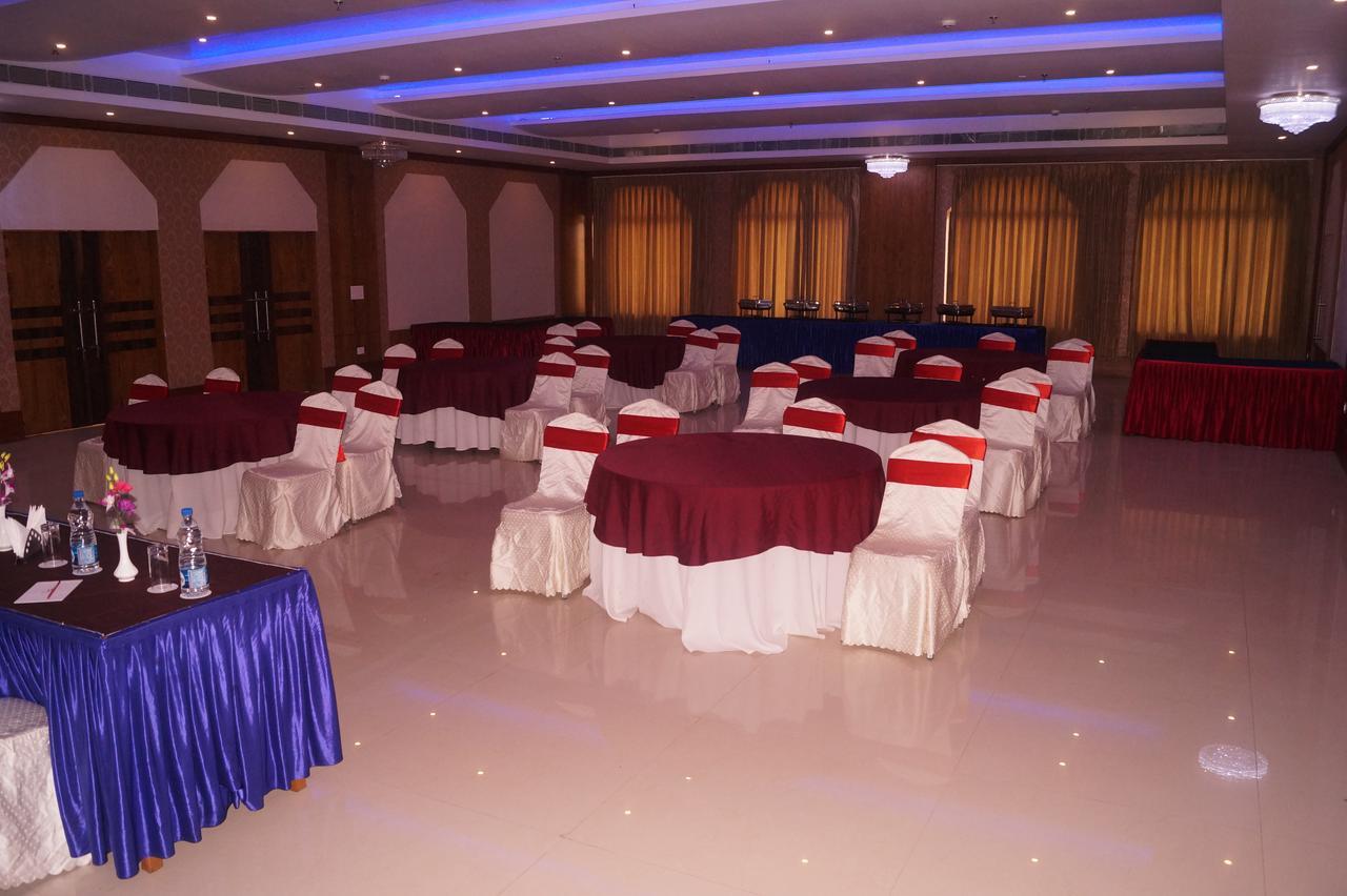 Kamlesh Continental Hotel Angul Екстериор снимка