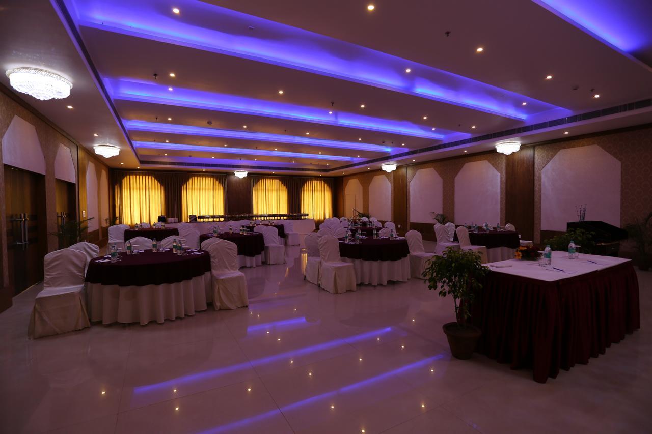 Kamlesh Continental Hotel Angul Екстериор снимка