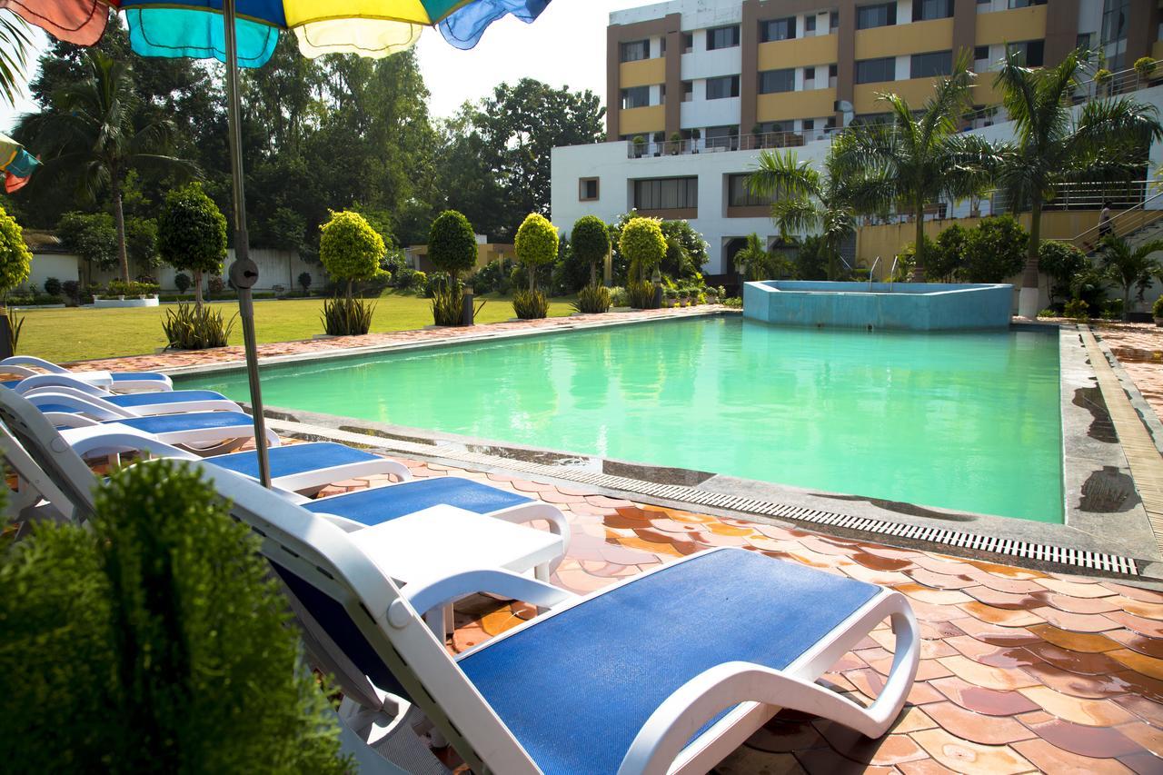 Kamlesh Continental Hotel Angul Екстериор снимка